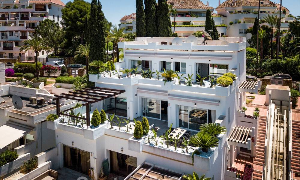 Fully refurbished luxury penthouse for sale in Scandinavian style with extensive terraces on the Golden Mile of Marbella 44281