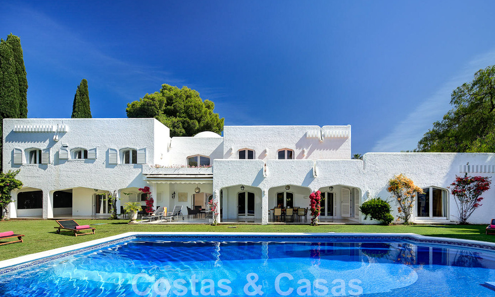 Unique, Andalusian luxury villa for sale in a highly sought-after location in Nueva Andalucia in Marbella 44462
