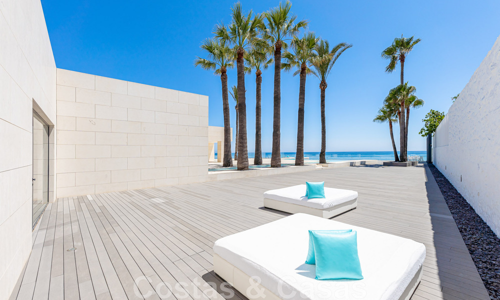 Avant-garde beach villa in a sleek modern style for sale, frontline beach in Mijas Costa, Costa del Sol 44443
