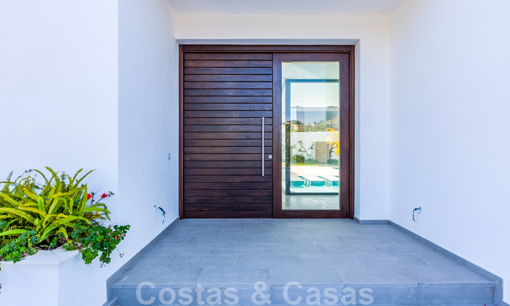 New, contemporary villa for sale with open views to the golf courses of the coveted golf resort La Cala Golf, Mijas 44641