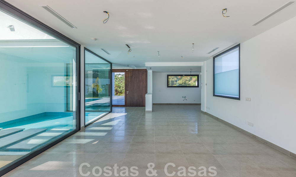 New, contemporary villa for sale with open views to the golf courses of the coveted golf resort La Cala Golf, Mijas 44644