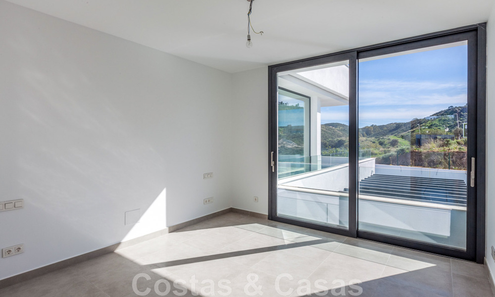 New, contemporary villa for sale with open views to the golf courses of the coveted golf resort La Cala Golf, Mijas 44667