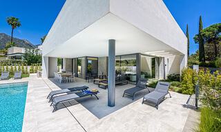 Contemporary, luxury villa for sale close to all amenities in a highly sought after residential community on the Golden Mile of Marbella 44858 