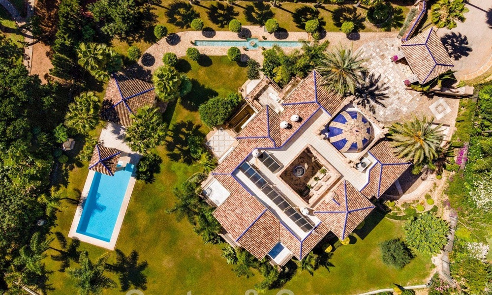 Majestic, high-end luxury villa for sale with panoramic sea views in a gated community on the Golden Mile of Marbella 44766