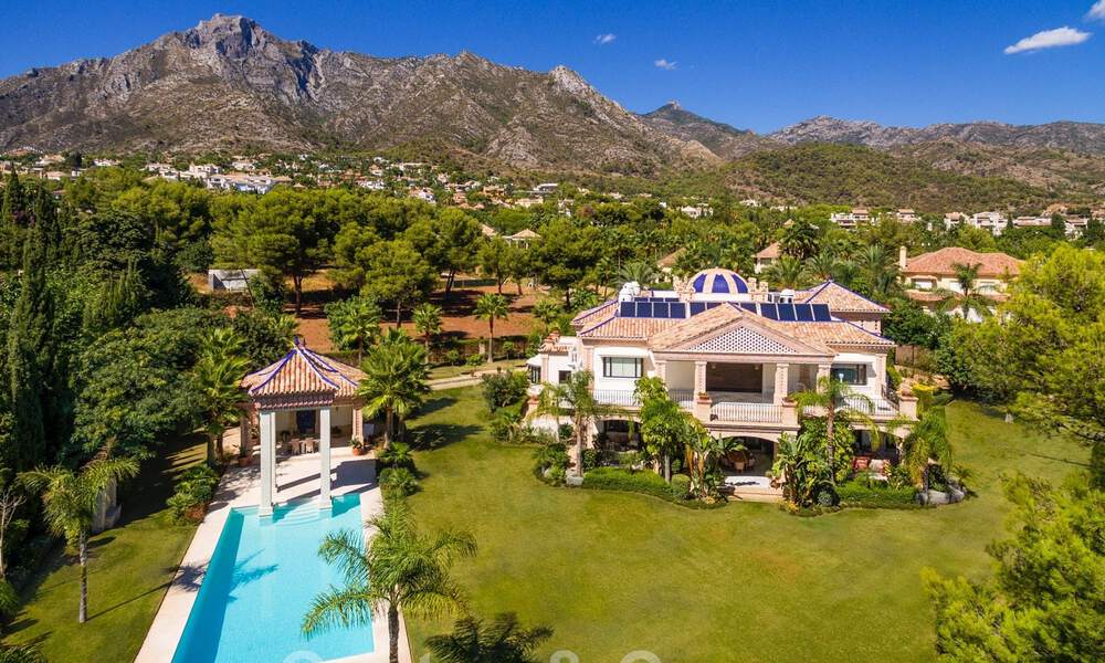 Majestic, high-end luxury villa for sale with panoramic sea views in a gated community on the Golden Mile of Marbella 44776