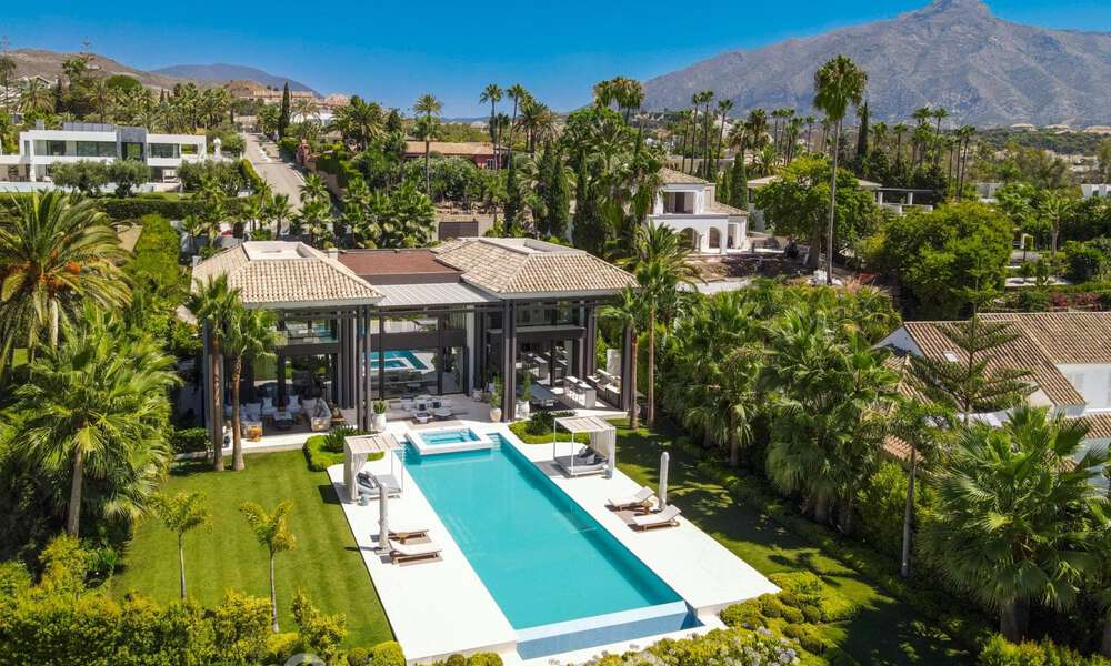 Exclusive, prestigious designer villa for sale, located frontline golf in the heart of Nueva Andalucia in Marbella 44808