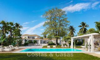 Sublime, luxury villa for sale on a large plot, with Mediterranean architecture, beachside on the New Golden Mile between Marbella and Estepona 44960