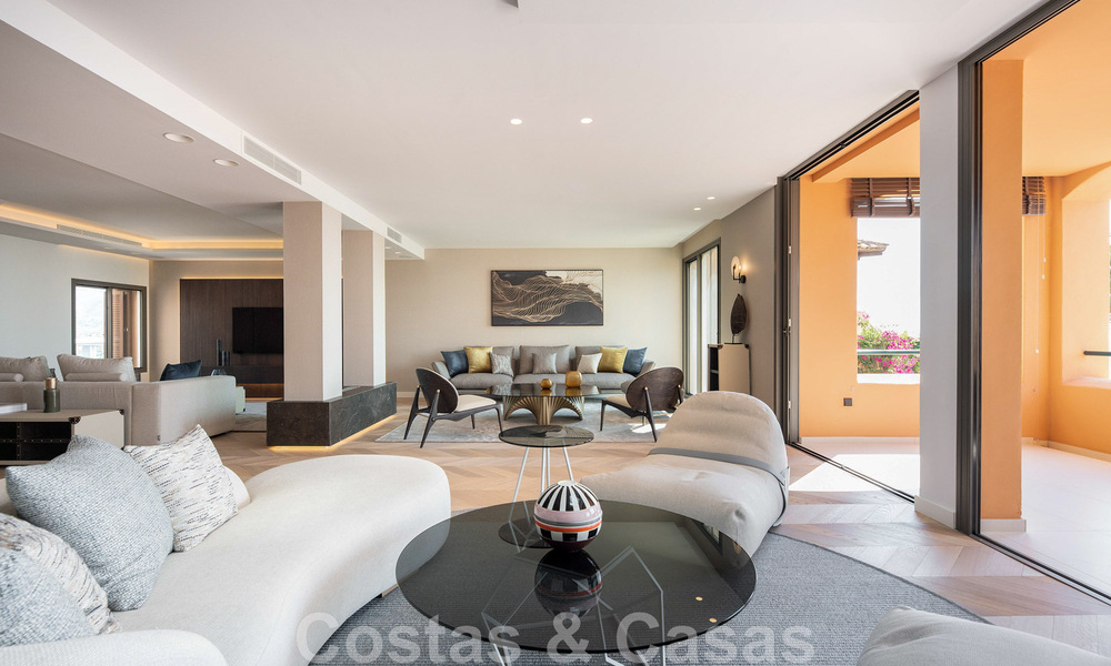 Modern renovated duplex penthouse, with panoramic sea views in a 24h security complex in Nueva Andalucia, Marbella 45353