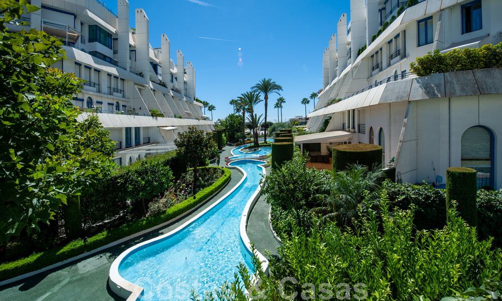 Fantastic apartment for sale with spacious terrace and private pool, second-line beach in Marbella centre 44947