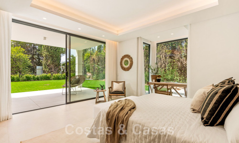Spanish designer villa for sale, steps from golf course in Marbella - Benahavis 45456