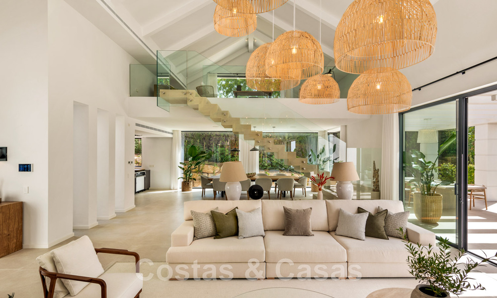 Spanish designer villa for sale, steps from golf course in Marbella - Benahavis 45463