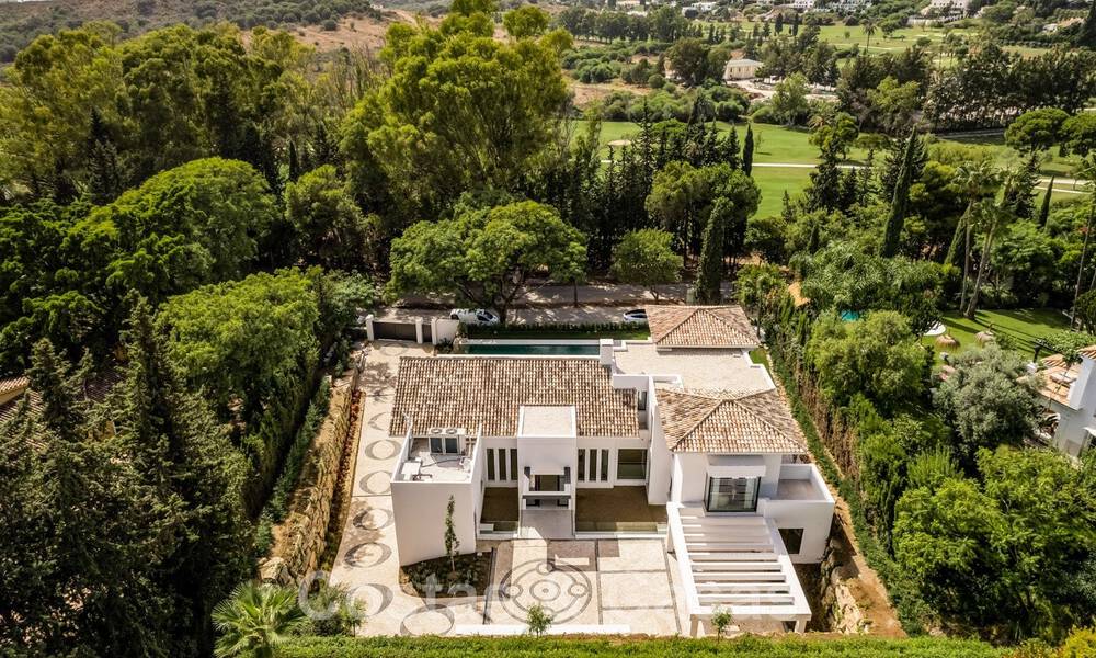 Spanish designer villa for sale, steps from golf course in Marbella - Benahavis 45473