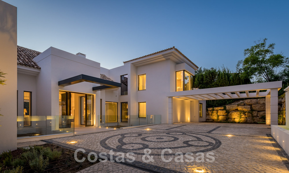 Spanish designer villa for sale, steps from golf course in Marbella - Benahavis 45506