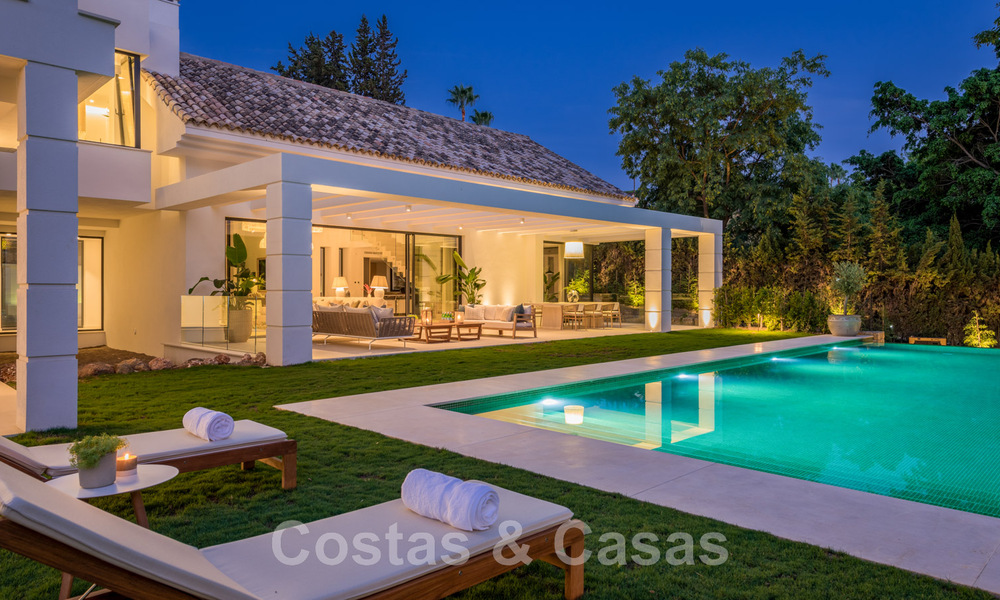 Spanish designer villa for sale, steps from golf course in Marbella - Benahavis 45514