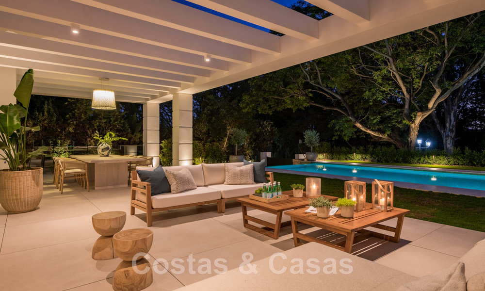 Spanish designer villa for sale, steps from golf course in Marbella - Benahavis 45516