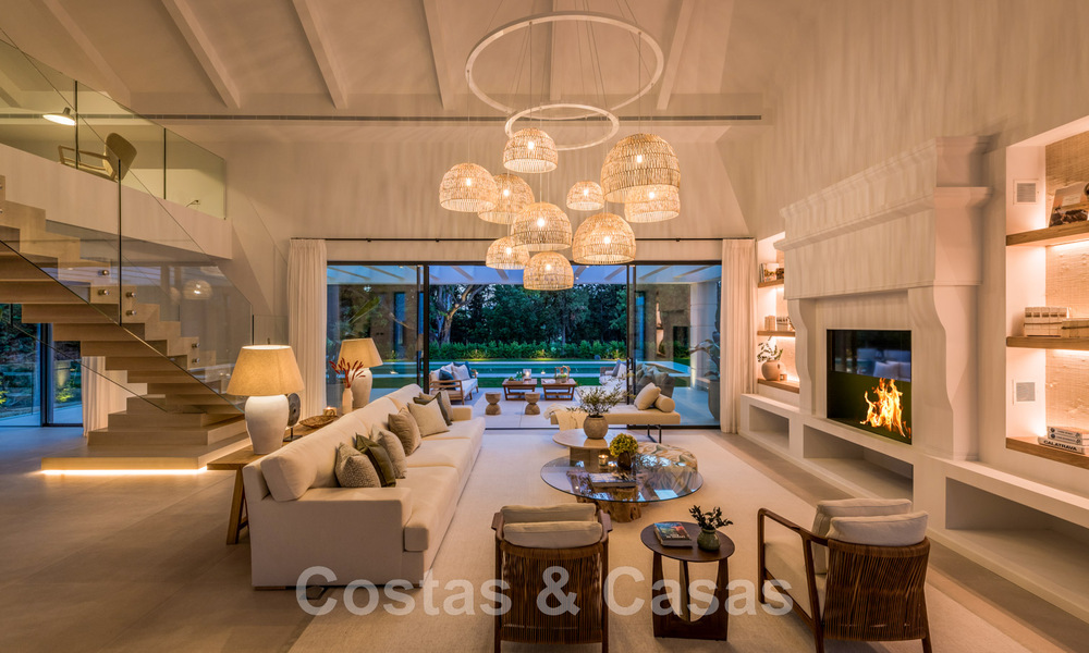 Spanish designer villa for sale, steps from golf course in Marbella - Benahavis 45524