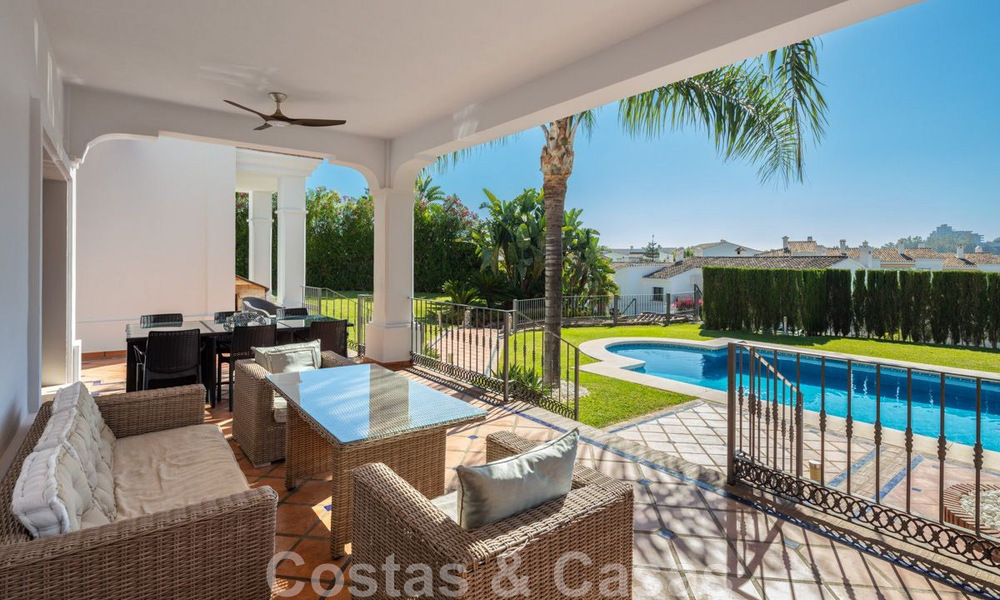 Spacious, charming luxury villa for sale, in a preferred residential urbanisation on the New Golden Mile, Benahavis - Marbella 45606