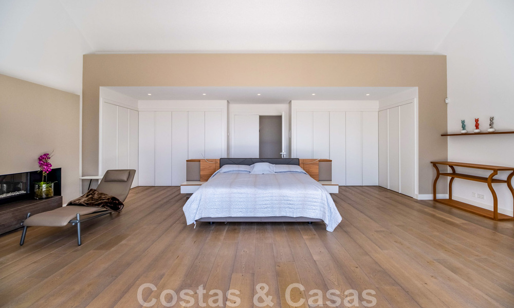 Contemporary, luxury villa for sale with sea views in the most exclusive La Zagaleta resort in Benahavis - Marbella 45172