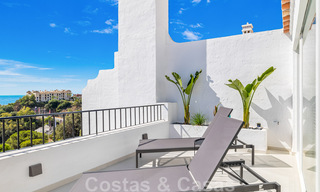 Spacious, fully refurbished luxury penthouse for sale with sea views in Benahavis - Marbella 45278 