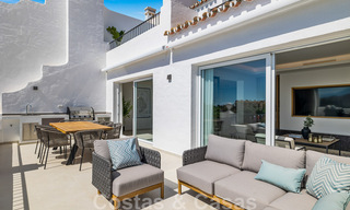 Spacious, fully refurbished luxury penthouse for sale with sea views in Benahavis - Marbella 45284 