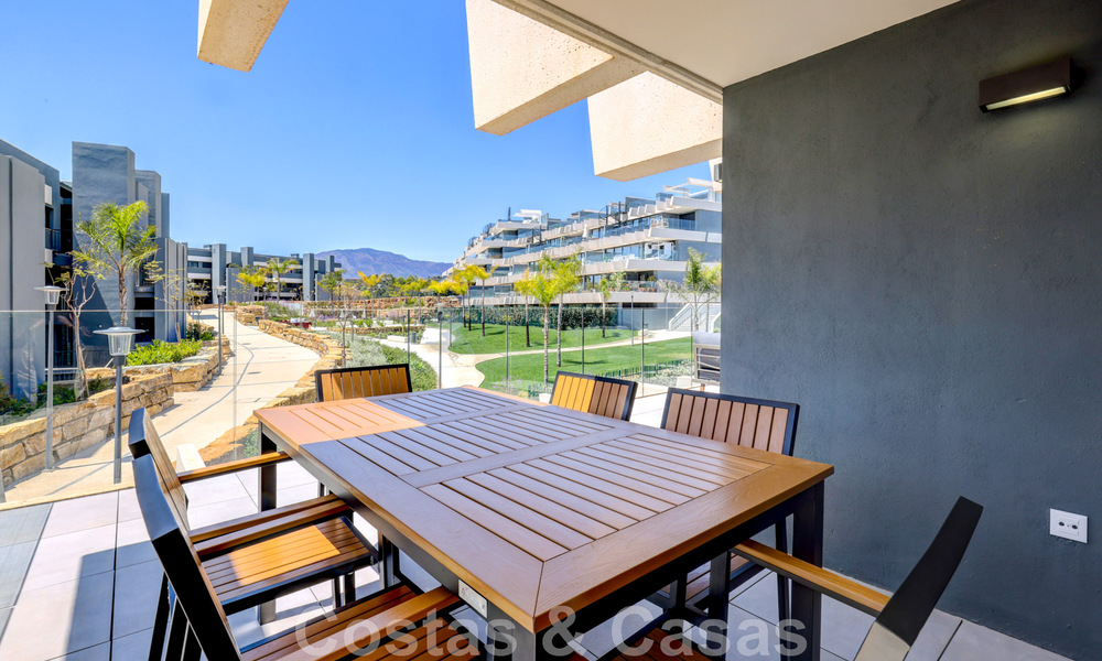 Move-in ready, modern 3-bedroom apartment for rent le in a golf resort on the New Golden Mile, between Marbella and Estepona 45545
