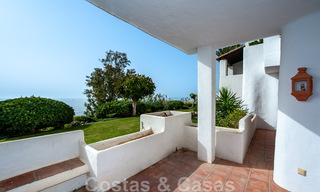 Frontline beach apartments for sale in Puente Romano, with sea views, on the Golden Mile in Marbella 45679 