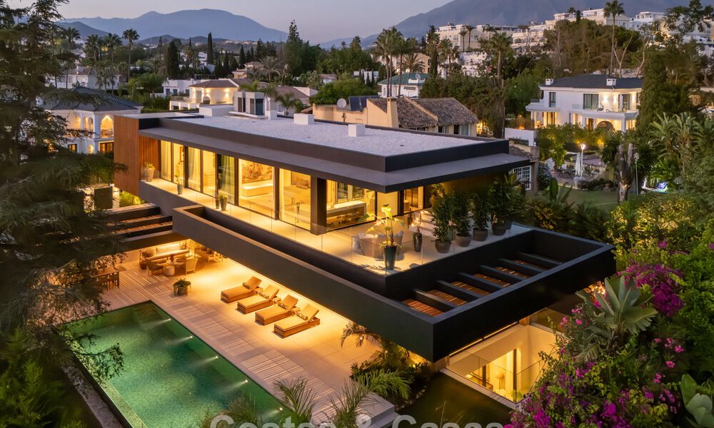 Avant-garde designer villa for sale with numerous luxury amenities in Nueva Andalucia, Marbella 786080