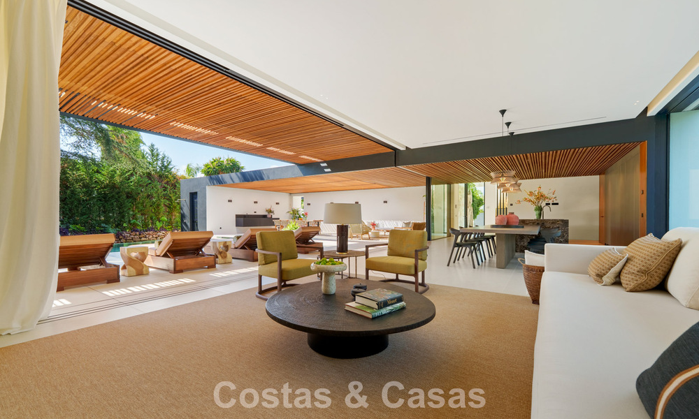 Avant-garde designer villa for sale with numerous luxury amenities in Nueva Andalucia, Marbella 786086