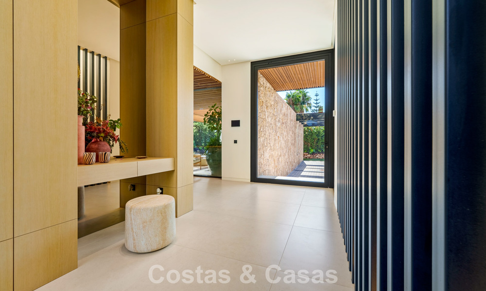 Avant-garde designer villa for sale with numerous luxury amenities in Nueva Andalucia, Marbella 786097