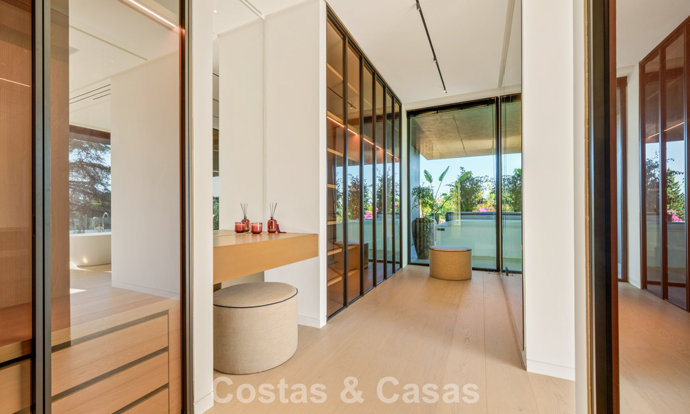 Avant-garde designer villa for sale with numerous luxury amenities in Nueva Andalucia, Marbella 786126