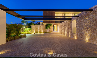 Avant-garde designer villa for sale with numerous luxury amenities in Nueva Andalucia, Marbella 786132 