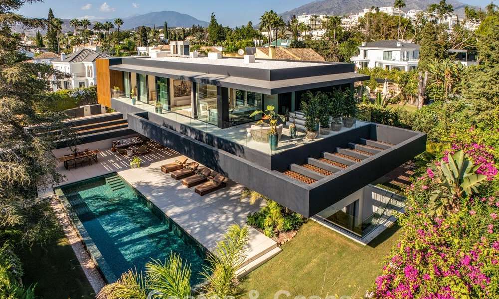 Avant-garde designer villa for sale with numerous luxury amenities in Nueva Andalucia, Marbella 786133