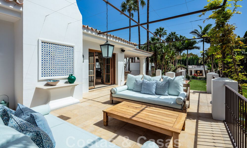 Boutique style villa for sale, a stone's throw from the beach on Marbella's coveted Golden Mile 45727