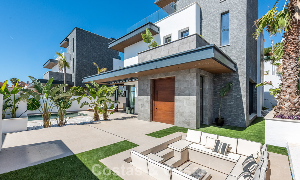 Elegant, modern, new villas for sale with panoramic views close to the golf course in Mijas' golf valley on the Costa del Sol 797836