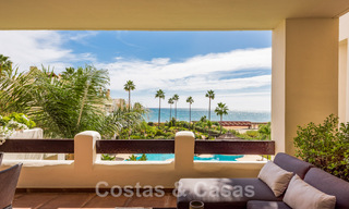 Move-in ready, recently refurbished apartment for sale, in a beach complex, with sea views on the New Golden Mile, Estepona 46739 