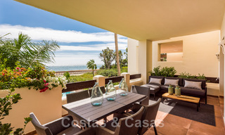 Move-in ready, recently refurbished apartment for sale, in a beach complex, with sea views on the New Golden Mile, Estepona 46743 