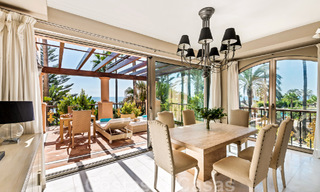 Spacious duplex, double, ground floor apartment in a frontline beach complex within walking distance to Puerto Banus, Marbella 46779 