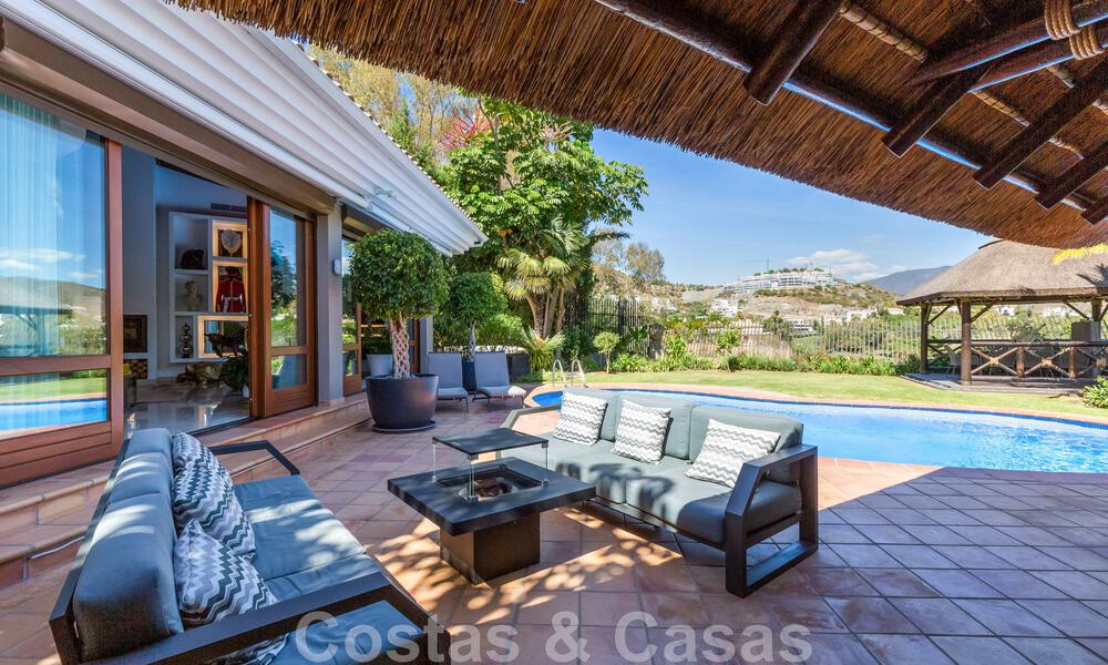 Unique, Mediterranean luxury villa for sale with golf course views in coveted residential area in La Quinta, Benahavis - Marbella 48465
