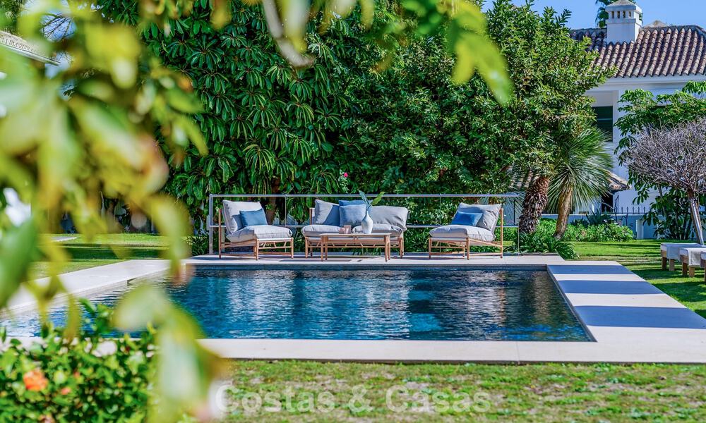 Traditional, Spanish luxury villa for sale, on second-line golf in prestigious residential area in Nueva Andalucia, Marbella 775941