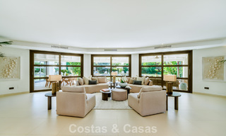 Traditional, Spanish luxury villa for sale, on second-line golf in prestigious residential area in Nueva Andalucia, Marbella 775969 