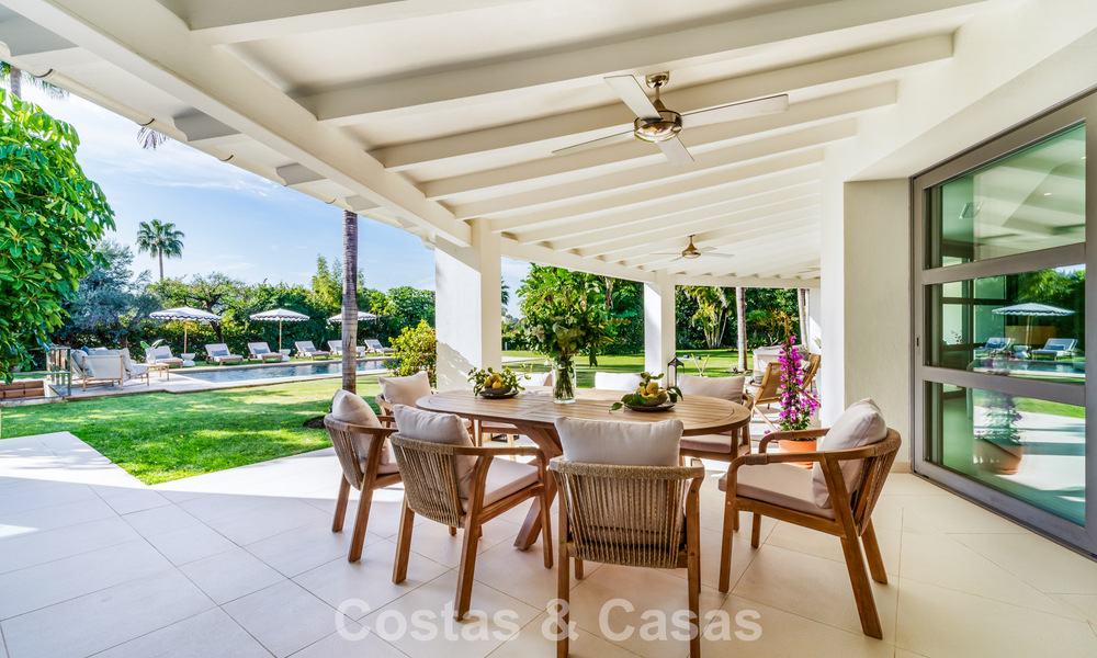 Traditional, Spanish luxury villa for sale, on second-line golf in prestigious residential area in Nueva Andalucia, Marbella 775977