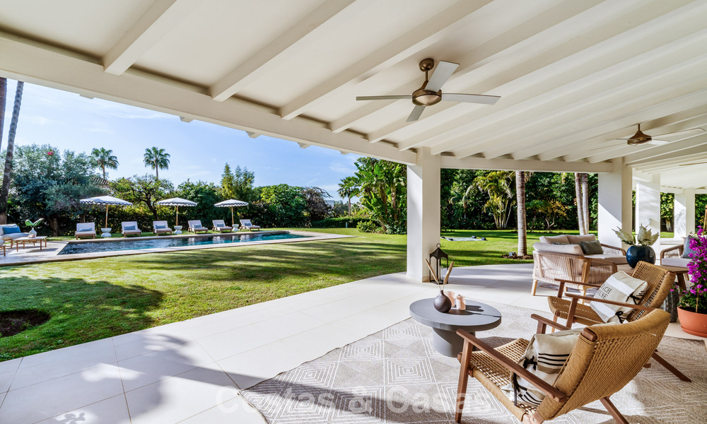 Traditional, Spanish luxury villa for sale, on second-line golf in prestigious residential area in Nueva Andalucia, Marbella 775979