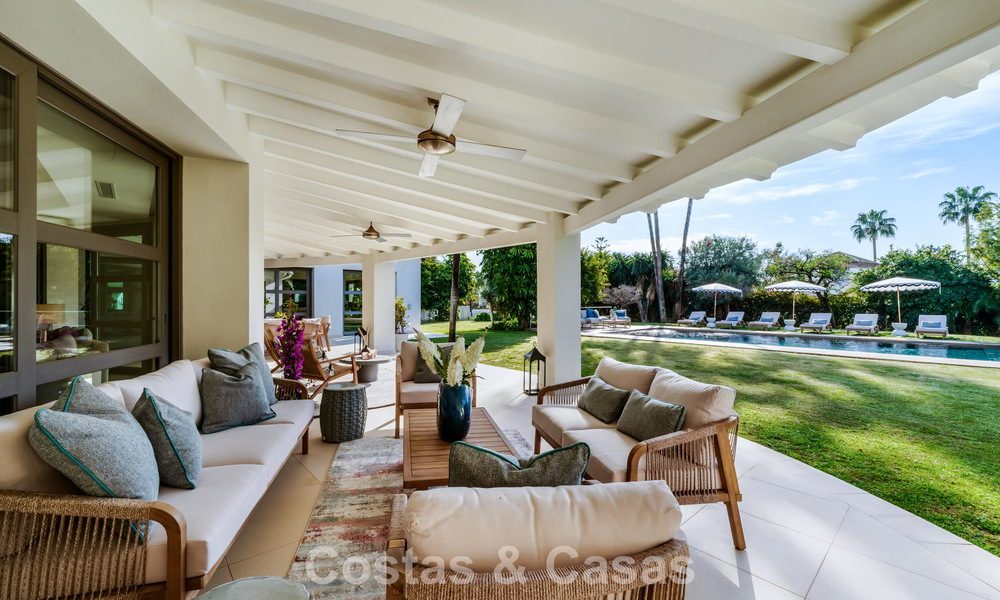 Traditional, Spanish luxury villa for sale, on second-line golf in prestigious residential area in Nueva Andalucia, Marbella 775980