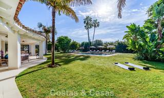 Traditional, Spanish luxury villa for sale, on second-line golf in prestigious residential area in Nueva Andalucia, Marbella 775981 
