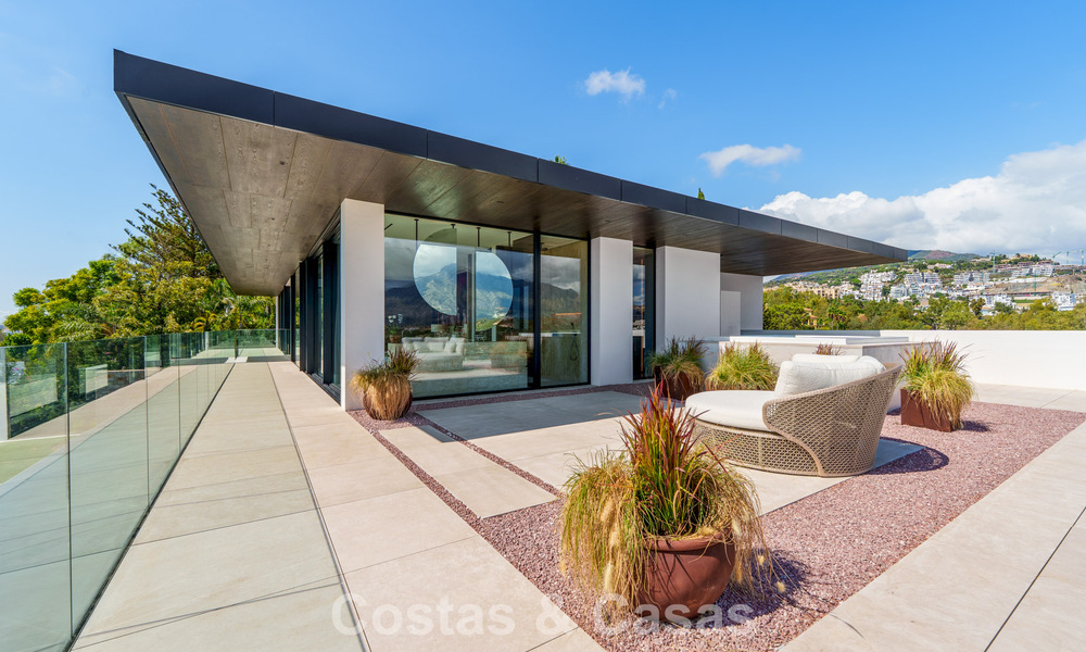 Majestic, contemporary new villa for sale with sublime sea views in the hills of La Quinta in Benahavis - Marbella 786692