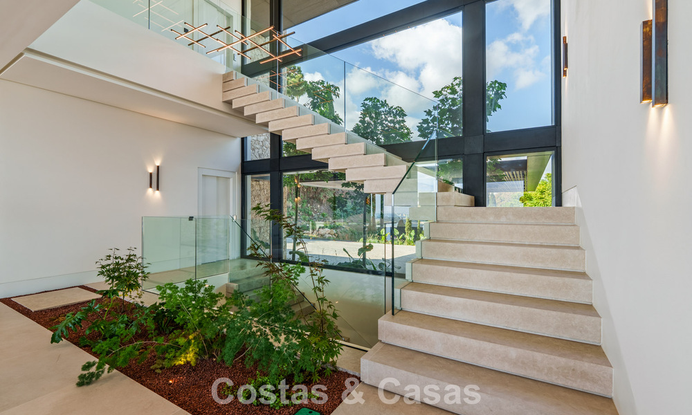 Majestic, contemporary new villa for sale with sublime sea views in the hills of La Quinta in Benahavis - Marbella 786697