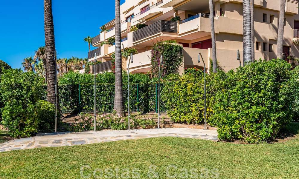 Spacious, renovated apartment for sale in a beach complex with panoramic sea views, on the New Golden Mile between Marbella and Estepona 46529