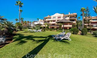 Spacious, renovated apartment for sale in a beach complex with panoramic sea views, on the New Golden Mile between Marbella and Estepona 46531 