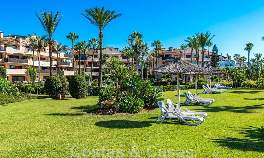 Spacious, renovated apartment for sale in a beach complex with panoramic sea views, on the New Golden Mile between Marbella and Estepona 46534