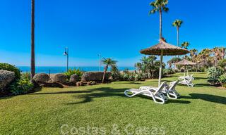 Spacious, renovated apartment for sale in a beach complex with panoramic sea views, on the New Golden Mile between Marbella and Estepona 46557 